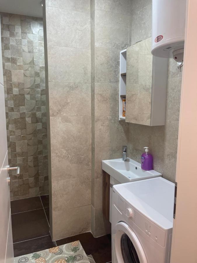פרישטינה Daf Apartaments מראה חיצוני תמונה