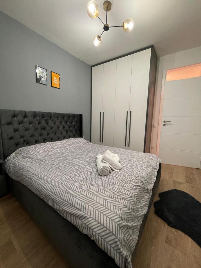 פרישטינה Daf Apartaments מראה חיצוני תמונה